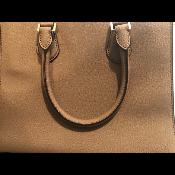 ❌SOLD❌Michael Kors Bag - Picture 5 of 10